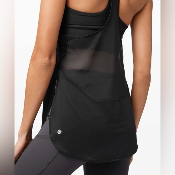 Lululemon Twist Around 2 in 1 Tank Luxtreme in Black W1CFXS Built in Bra 6 - Picture 2 of 16